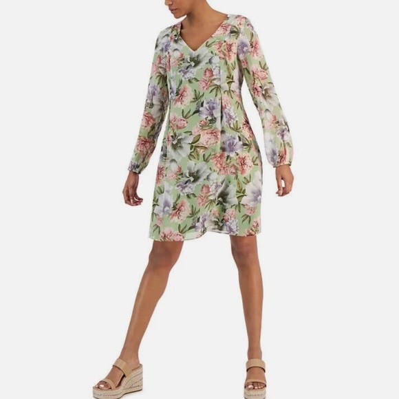 INC international concepts Floral V-Neck Dress - Zip and tie back, size XL - Picture 13 of 14